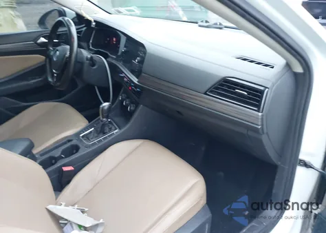 2019 Volkswagen Jetta 1.4T Sel z USA, uszkodzony, nr VIN 3VWE57BU9KM081173